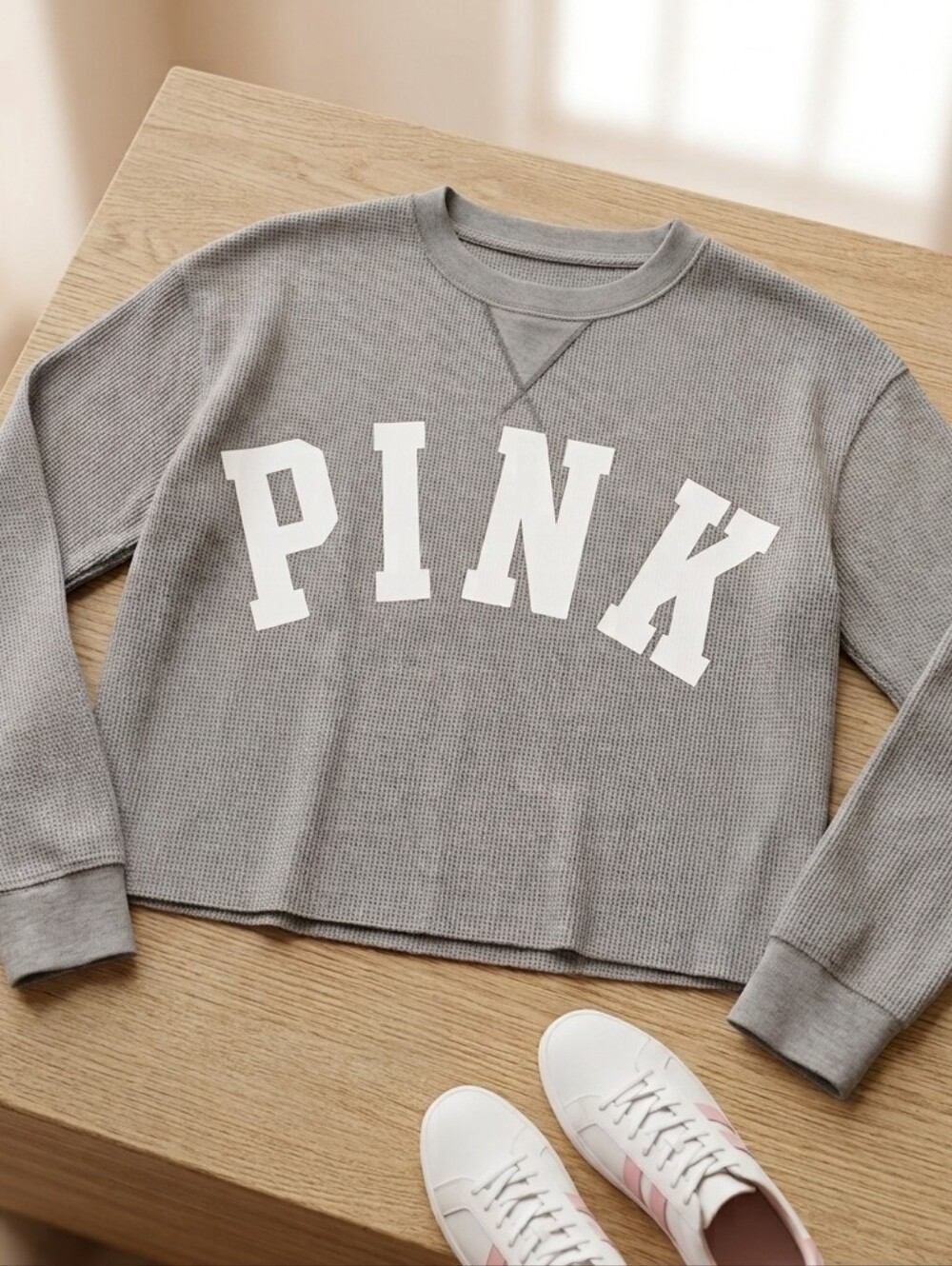 PINK Victoria's Secret Gray Waffle-Knit Long- Sleeve Cropped Crewneck Sweatshirt